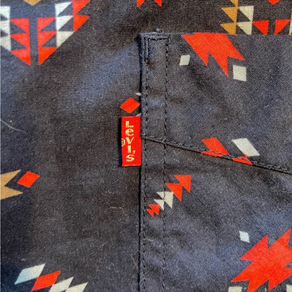 Levi's Men short sleeve Aztec Southwestern button up shirt XL - Picture 4 of 9